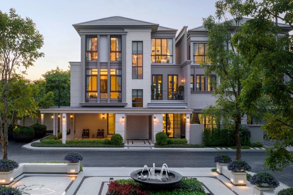 โครงการทาวน์โฮมและบ้านแฝด บ้านกลางเมือง คลาสเซ่ รัชโยธิน