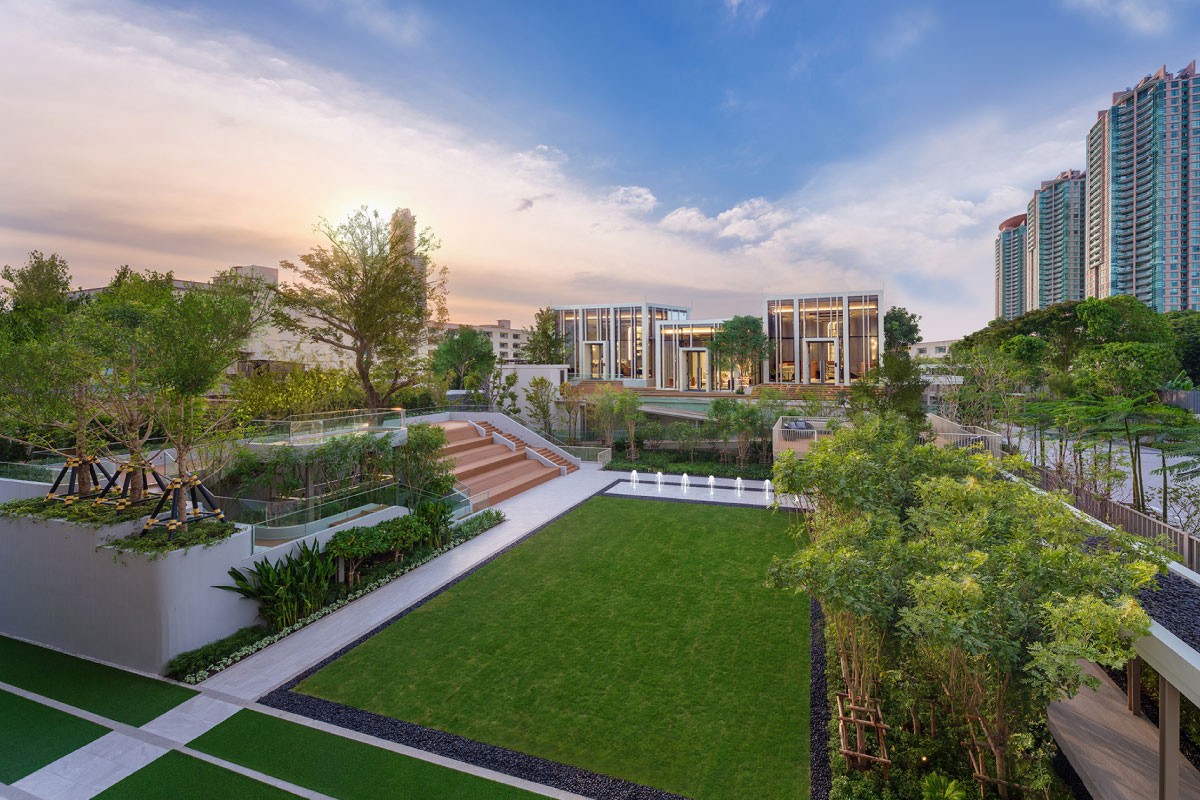 RHYTHM เจริญกรุง พาวิลเลี่ยน