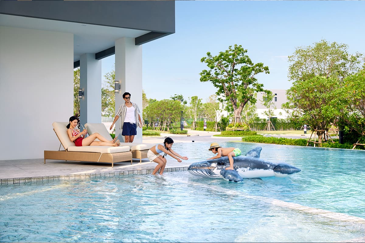 สระว่ายน้ำ โครงการบ้านเดี่ยว CENTRO วัชรพล 2