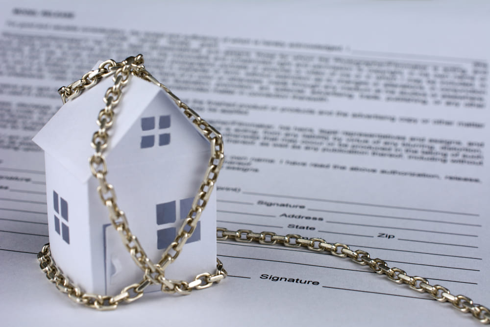 บ้านถูกยึดทรัพย์และขอชะลอการขายทอดตลาด