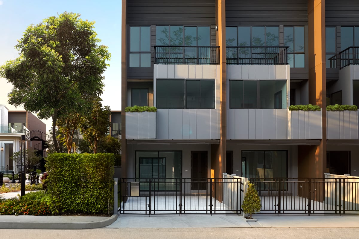 วหน้าบ้านต้องโปร่งตามหลักฮวงจุ้ยประตูบ้าน