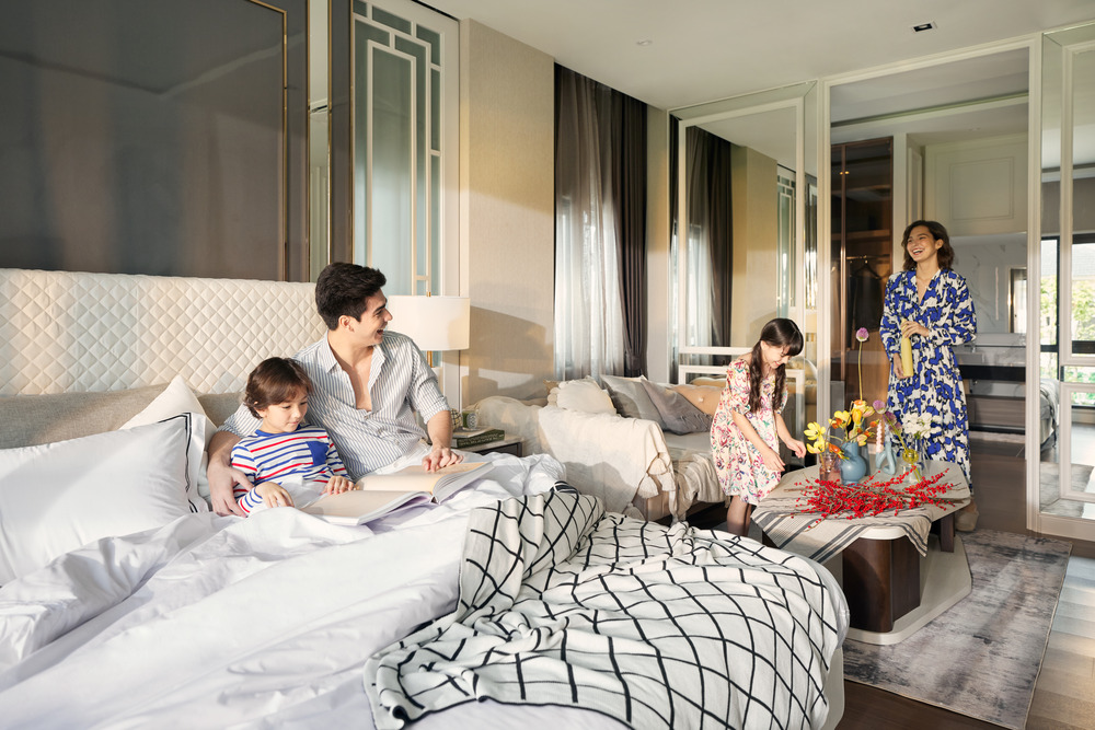 ครอบครัวมีความสุข ที่โครงการบ้าน THE CITY ปิ่นเกล้า-สิรินธร