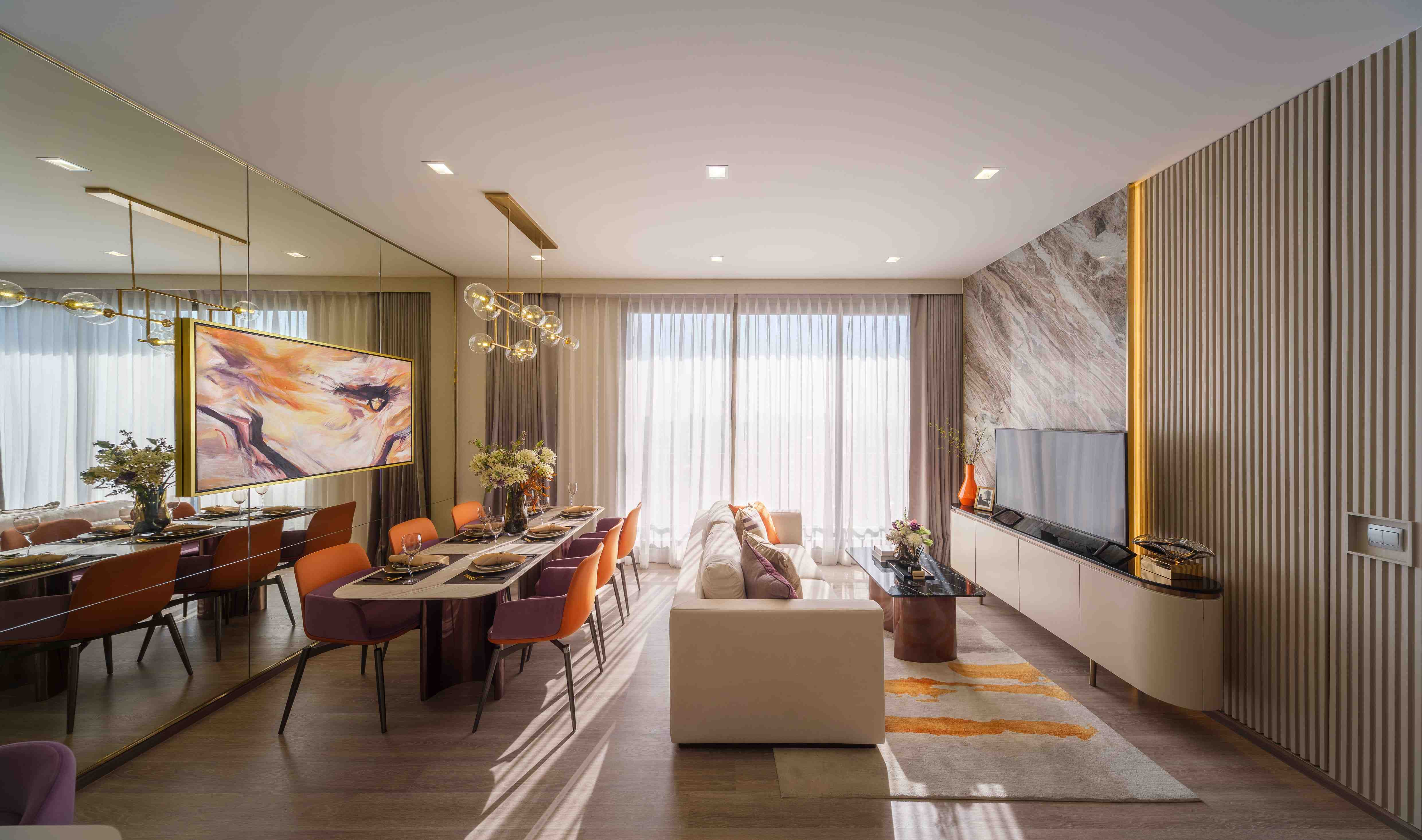 ห้องนั่งเล่นขนาดใหญ่  Mega Living Space พร้อมมุม Dining โครงการคอนโด  RHYTHM เจริญกรุง พาวิลเลี่ยน