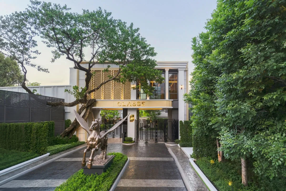 18_phahonyothin-townhome-with-easy-connection.jpg บริเวณด้านหน้าทาวน์โฮมพหลโยธิน โครงการ บ้านกลางเมือง CLASSE รัชดา - ลาดพร้าว