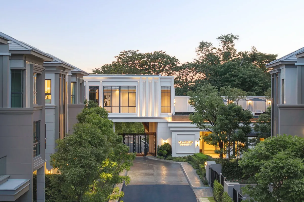 สังคมทาวน์โฮมหรู โครงการ บ้านกลางเมือง CLASSE รัชดา - ลาดพร้าว