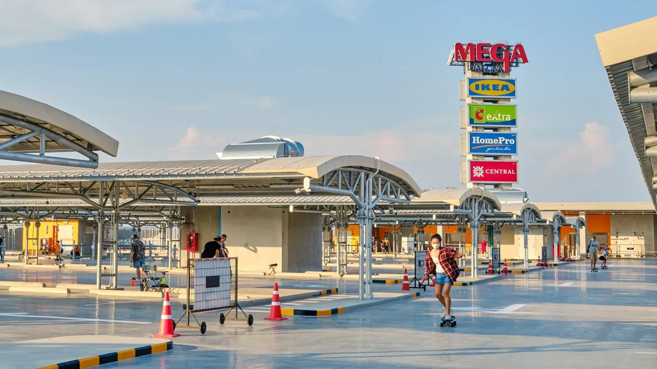 ศูนย์การค้าเมกา บางนา ห้างขนาดใหญ่ในย่านบางนา