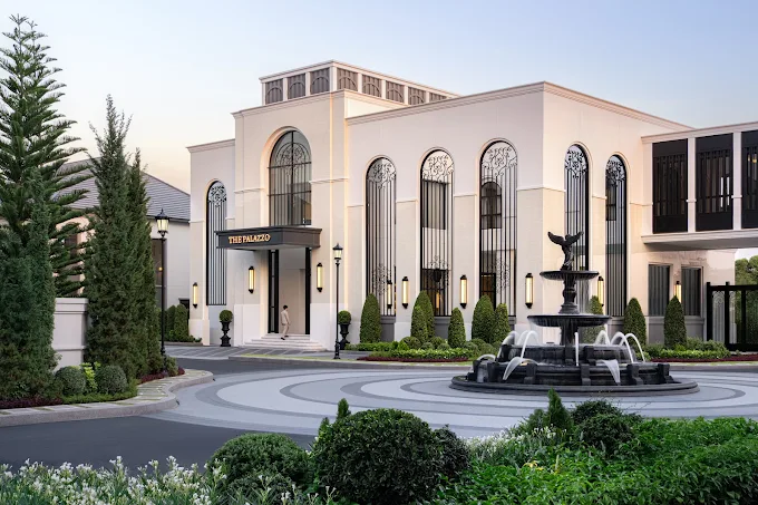 บรรยากาศด้านหน้าโครงการ THE PALAZZO กรุงเทพกรีฑา
