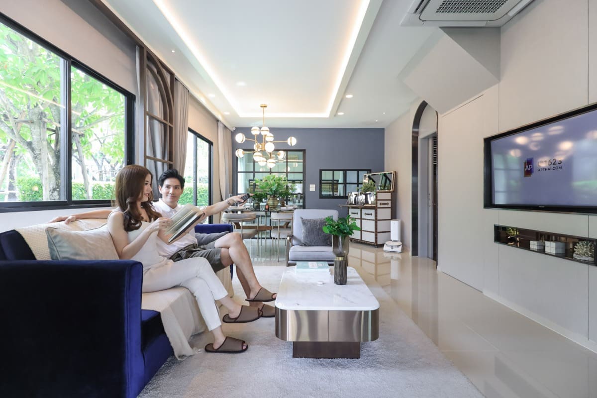 ห้องนั่งเล่นในโครงการทาวน์โฮม บ้านกลางเมือง ราชพฤกษ์-สาทร