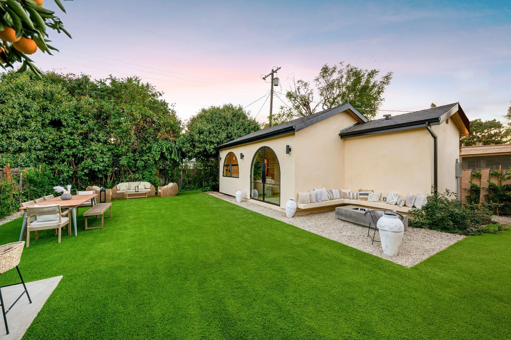 สวนหลังบ้าน