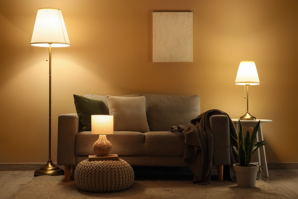 ไฟสี Warm White สำหรับการพักผ่อนในห้องนั่งเล่นมินิมอลญี่ปุ่น
