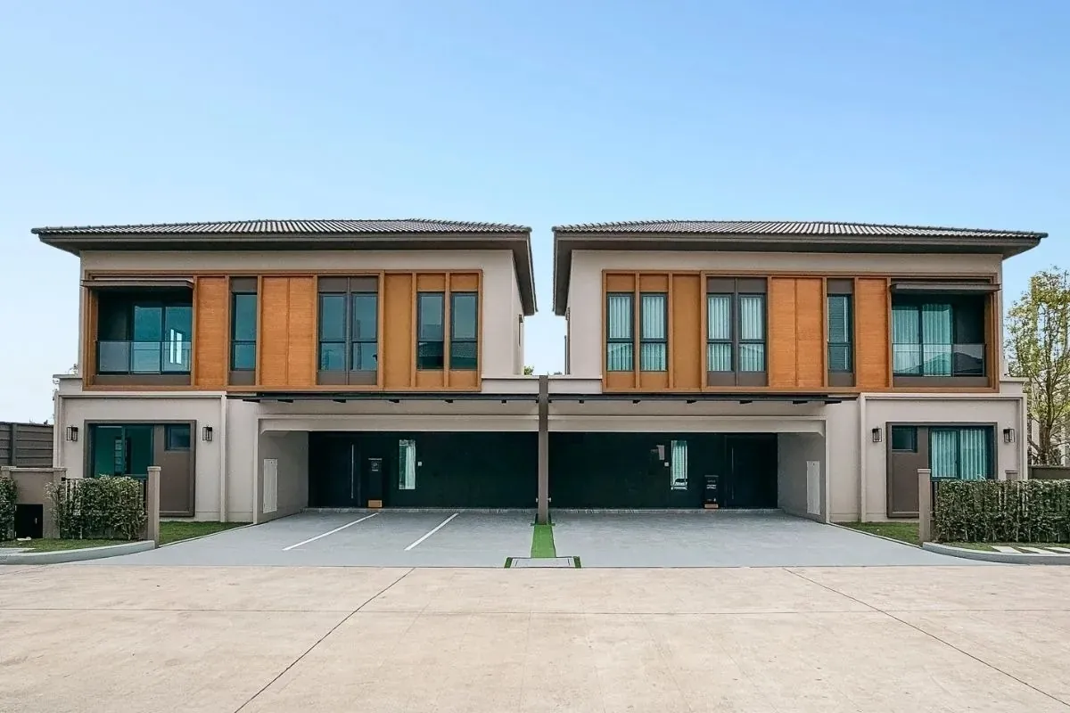 บ้านแฝดโครงการ GRANDE PLENO บางนา - กิ่งแก้ว
