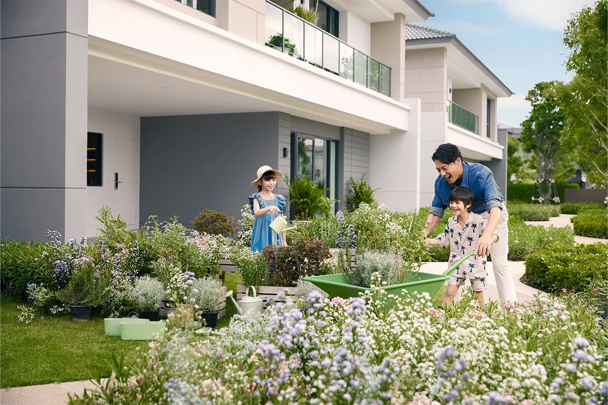 04_home-quiz-phetkasem-bangkhae-vs-ratchaphruek-rama5.jpg ใช้เวลาพักผ่อนอยู่บ้านของ AP ทำงานอดิเรกปลูกต้นไม้ จัดสวน กับสมาชิกในครอบครัว