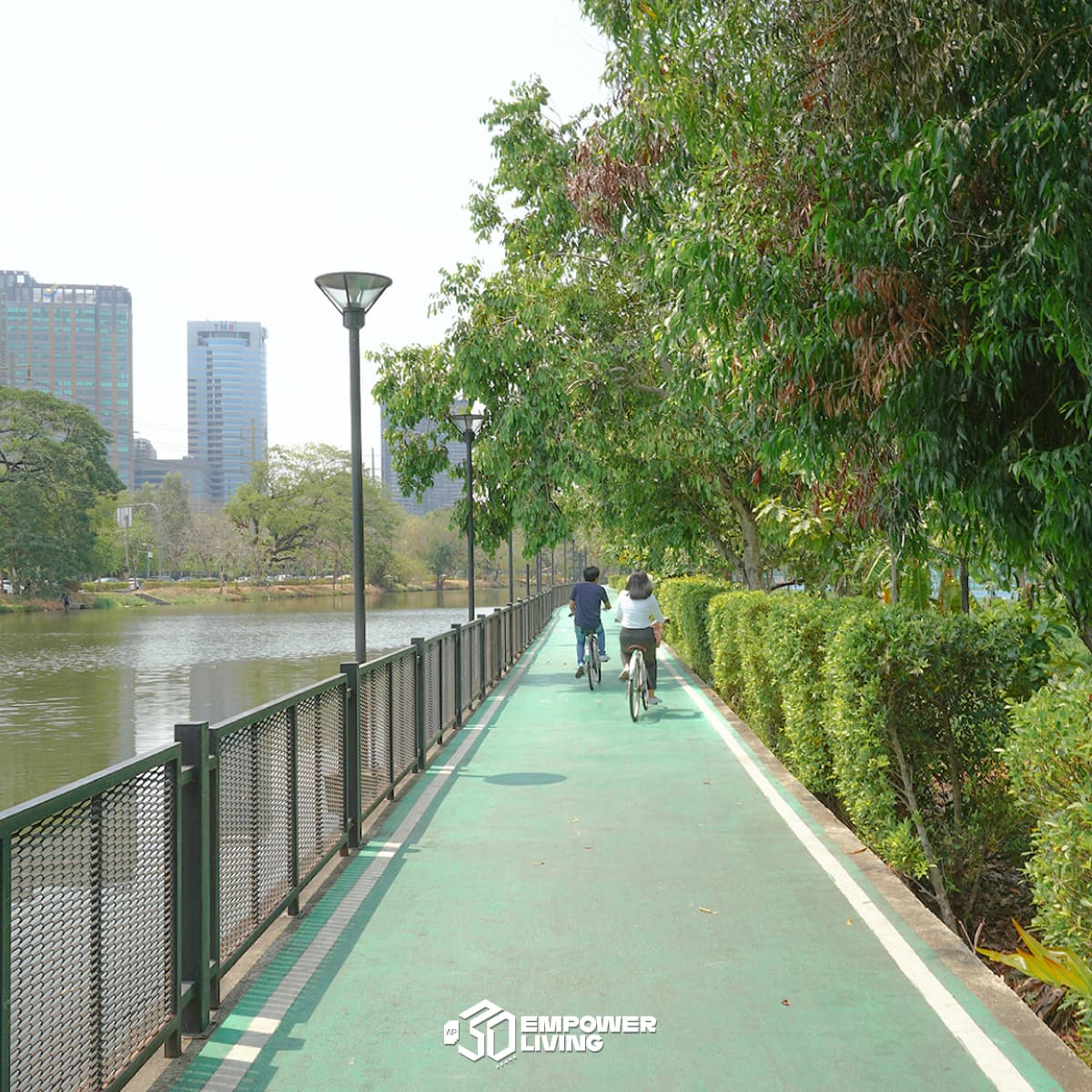 ลู่ปั่นจักรยานให้เช่าในสวนรถไฟ