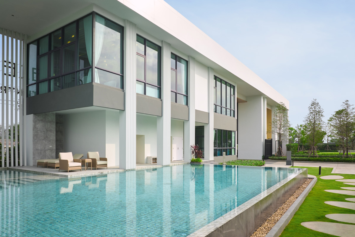 สระว่ายน้ำโครงการบ้านเดี่ยว CENTRO รามอินทรา-จตุโชติ 2
