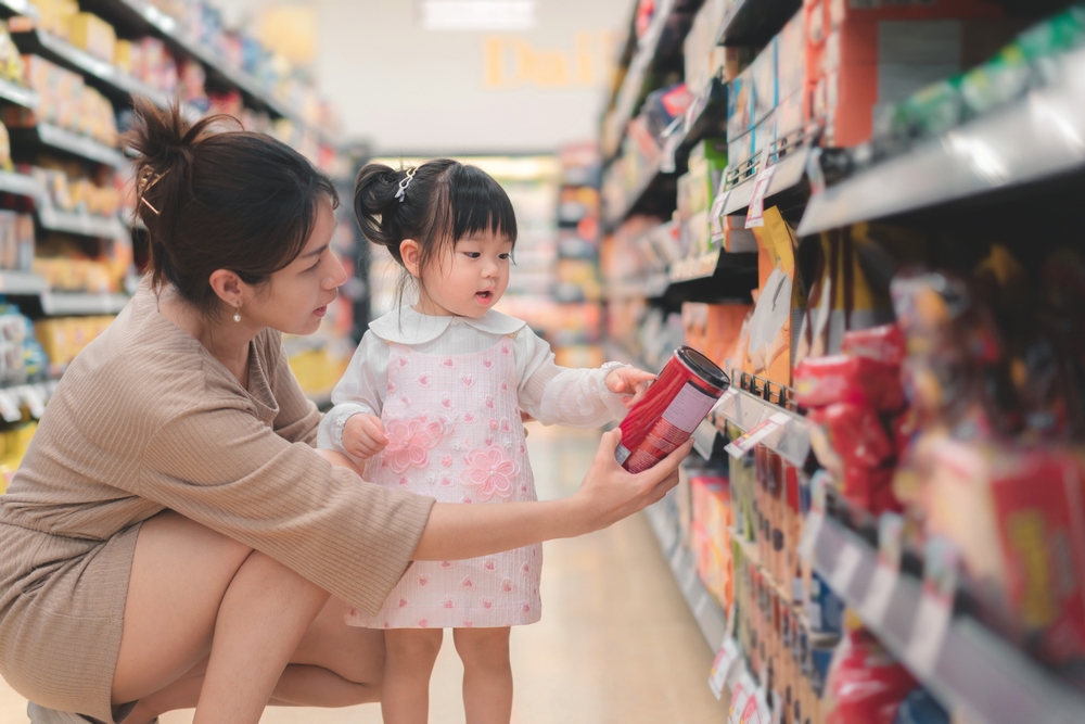 11_detached-house-phra-pradaeng.jpg ครอบครัวชอปปิงในซูเปอร์มาร์เก็ต