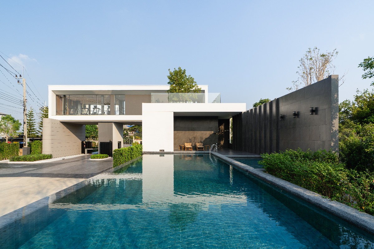 คลับเฮาส์ GRANDE PLENO พระราม 9 - มอเตอร์เวย์