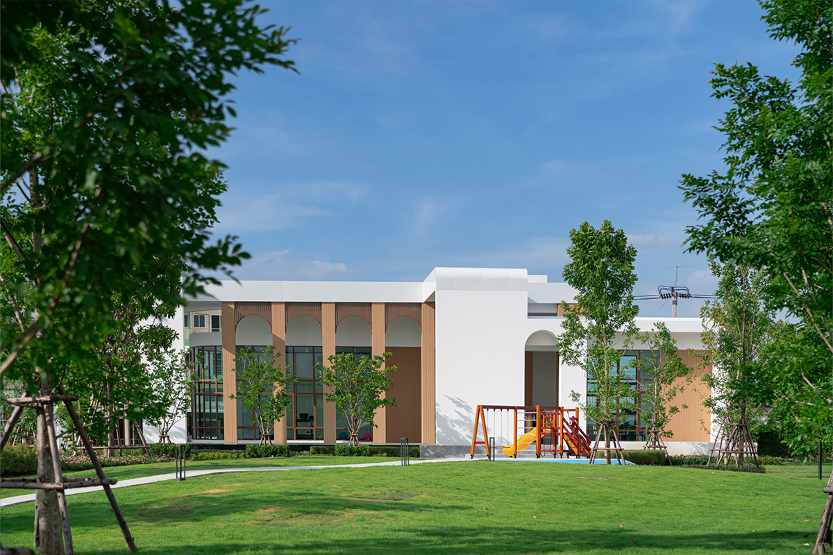 สวนส่วนกลางในโครงการ MODEN รังสิตคลอง 4 - วงแหวน ปทุมธานี